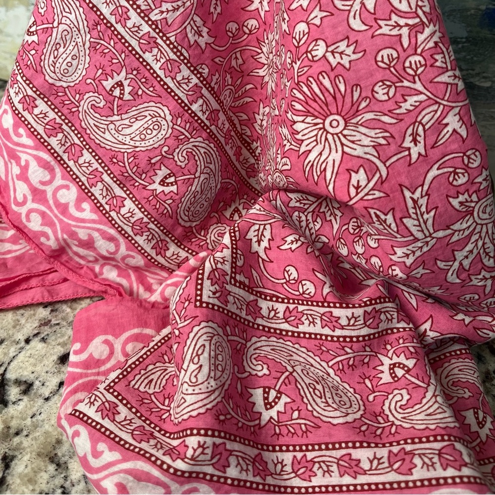 Large Cotton Paisley Scarf - Picture 4 of 9